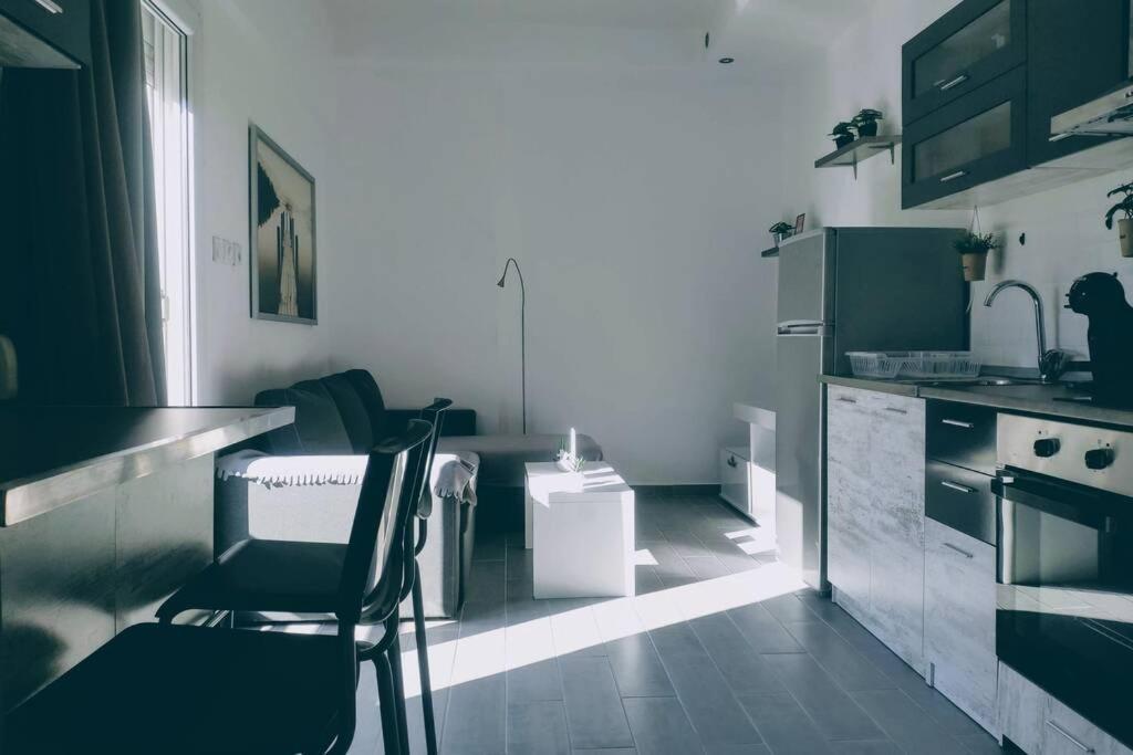 Deluxe Apartment By Prima Lodging Thessaloniki Exterior photo